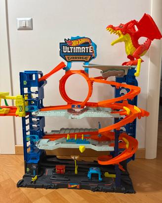 Hotwheels Ultimate Garage con Drago