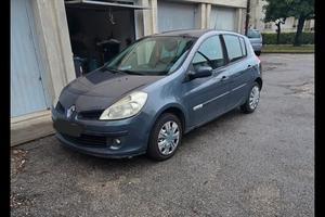 renault clio 1200 , anno 2009