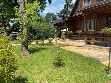 VILLA SINGOLA A REGGIO NELL'EMILIA