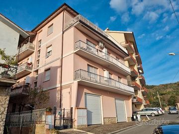 In zona urbana, panoramico appartamento