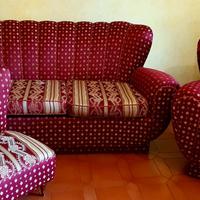 Divano. Poltrone e poltroncine. Sedia a dondolo