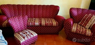 Divano. Poltrone e poltroncine. Sedia a dondolo