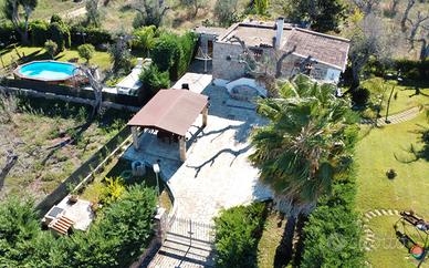 Villa Piana - Con Piscina e Giardino Privati
