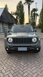 Jeep renegad trailhawk 4x4
