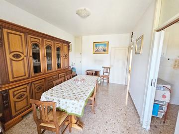 Appartamento di 130mq con 3 camere matrim. U/974