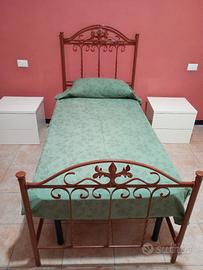 Letto rete materasso e spalliera in ferro battuto 