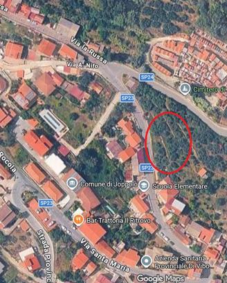 Lotto edificabile centro paese con uliveto