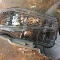 Faro diurno Toyota prius plus prima versione