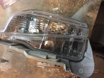 Faro diurno Toyota prius plus prima versione
