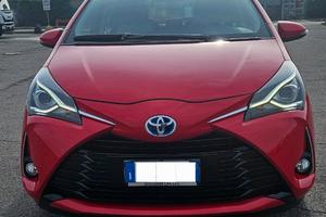 Toyota Yaris full hybrid 1500cc