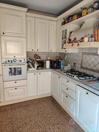 Cucina Berloni angolare 320x255 H 250