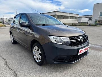 Dacia Sandero 1.0 benzina. km 84.000 GARANZIA 12 m