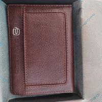 Portafoglio PIQUADRO in pelle marrone – Nuovo