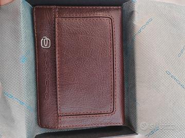 Portafoglio PIQUADRO in pelle marrone – Nuovo