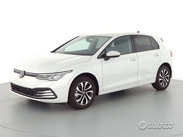 Volkswagen golf 8 anno 2022 ricambi