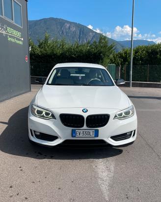 BMW Serie 2 Coupé F22