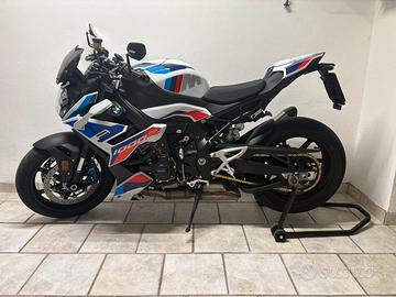 Bmw M1000R