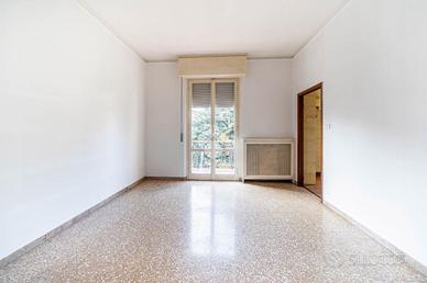 3 LOCALI A REGGIO NELL'EMILIA