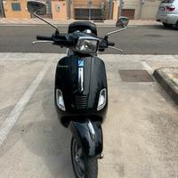 Vespa nera