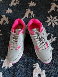 Scarpe da donna mai usate