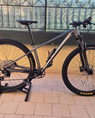 Scott Scale 29 taglia S alluminio 