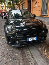 Mini countryman essential
