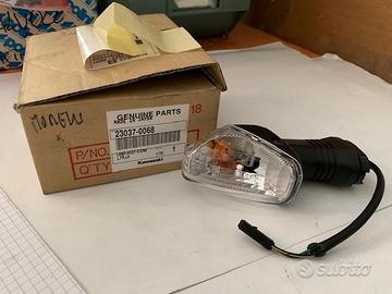 Freccia Anteriore Sinistro KAWASAKI Z750/VERSYS 65