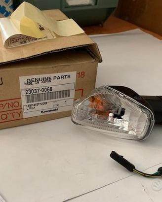Freccia Anteriore Sinistro KAWASAKI Z750/VERSYS 65
