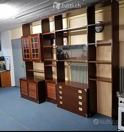 parete attrezzata stile navale in legno