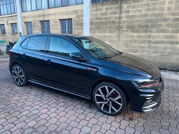 Volkswagen Polo GTI 2.0 TSI DSG 200 CV 18”
