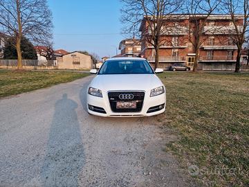 AUDI A3 S.LINE 1.6 105CV EURO5B PARI AL NUOVO