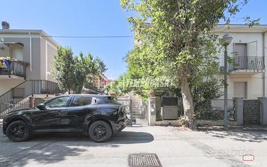 NUDA PROPRIETA' IN PICCOLO CONTESTO