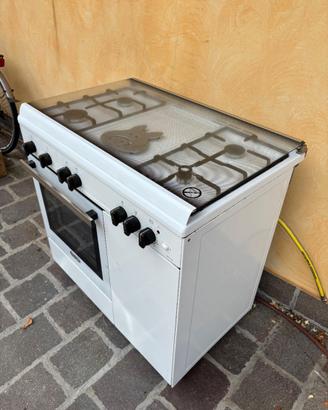De Longhi cucina a gas 4 fuochi più forno a gas
