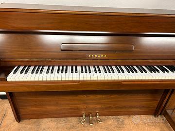 PIANOFORTE VERTICALE YAMAHA M1 (NOCE SATINATO)