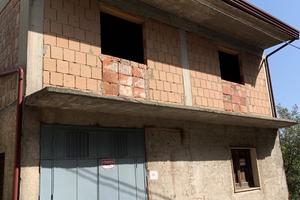 Immobile in Costruzione 3 Piani