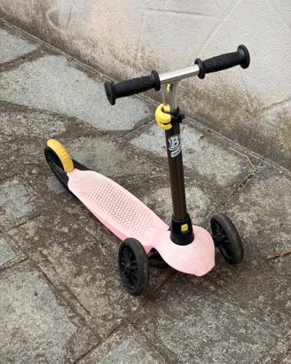 Monopattino Oxelo 3 ruote per bambini.