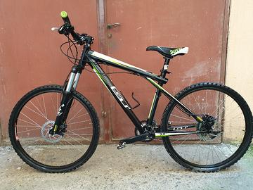 bici mtb front GT avalanche taglia m