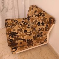 Poltrona Amanta di Mario Bellini in tessuto

