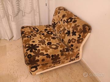Poltrona Amanta di Mario Bellini in tessuto

