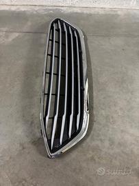 Griglia anteriore Ford Focus SW anno 2021