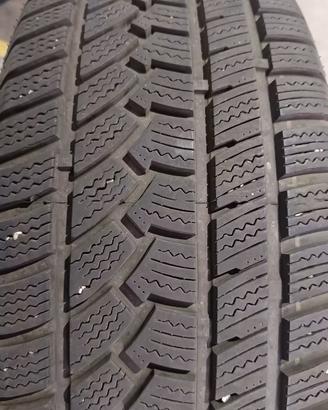 Pneumatici Invernali 235/55 R17