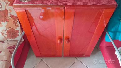 Mobiletto rosso anni 80