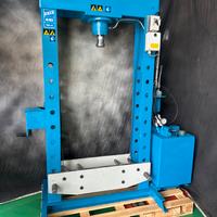 Pressa elettroidraulica 50 T