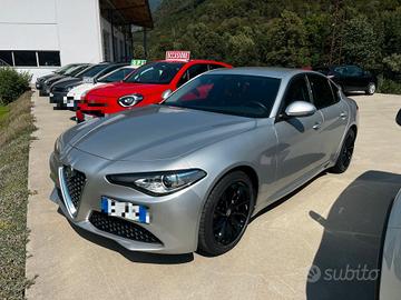 Alfa Romeo Giulia 2.2 Turbodiesel 160 CV AT8 Busin