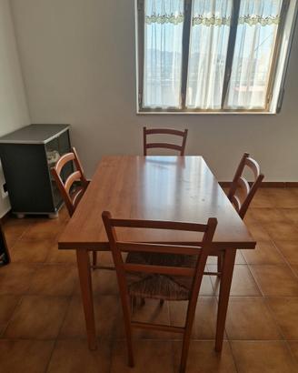 tavolo e sedie
