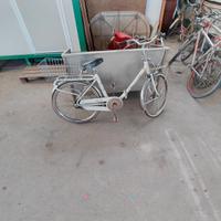 Bicicletta tipo graziella con chiusura 