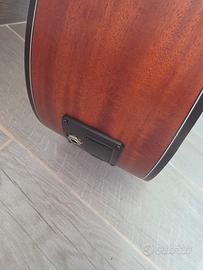 chitarra acustica elettrificata  mancina