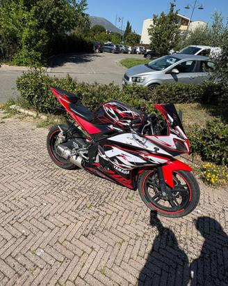 Yamaha yzf r125