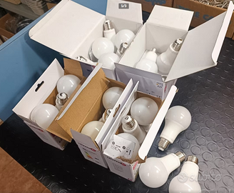 21 Lampadine LED usate poco, in blocco