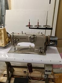 Macchina da cucire industriale